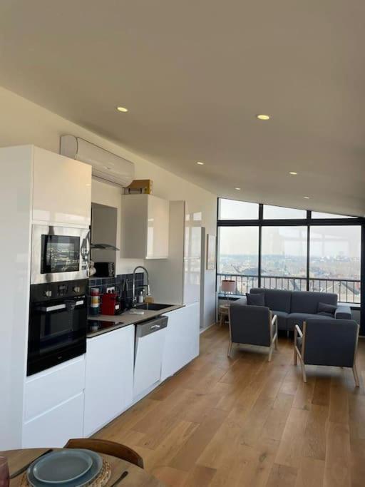Penthouse / 2 Bedrooms In City Center Of Angers Exterior photo