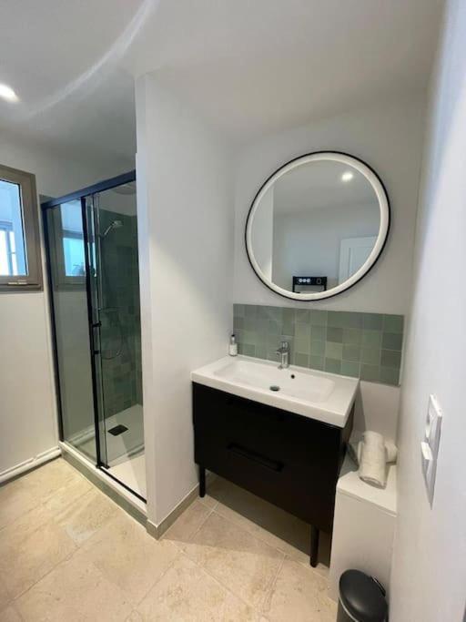 Penthouse / 2 Bedrooms In City Center Of Angers Exterior photo